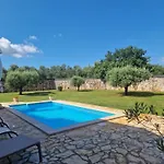 Annabelle Villa