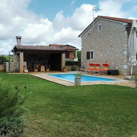 Annabelle Villa *