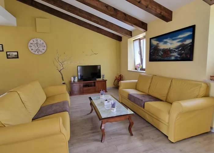 Annabelle Villa *