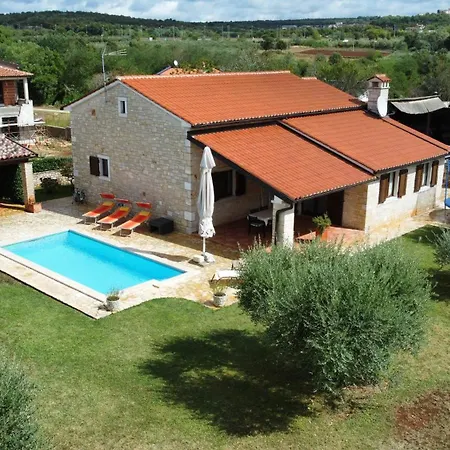 Annabelle Villa